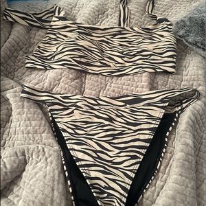 La hearts bikini zebra bathing suit